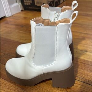 Size 6 never worn white booties